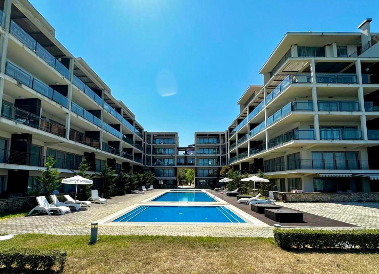 Sea View Penthouse Apartment Obzor Bagian luar foto